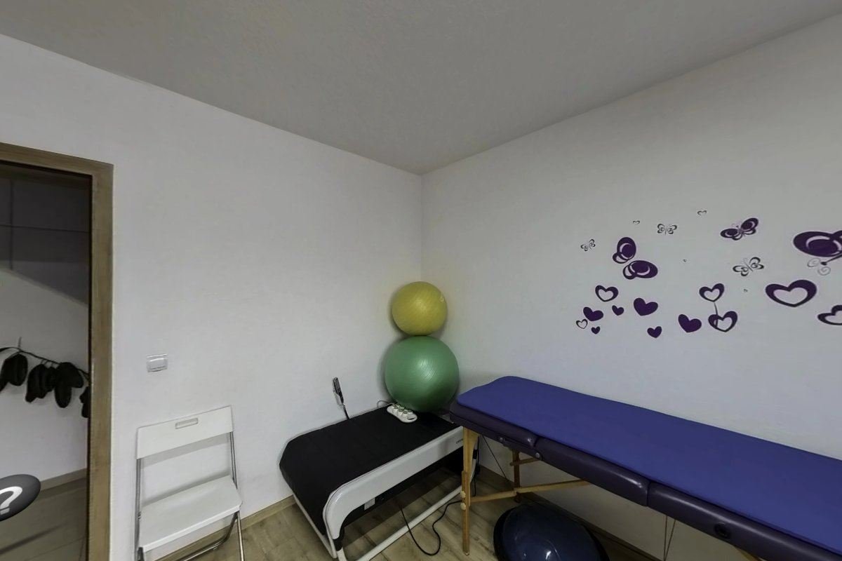 Cadru real din turul virtual 360° al clinicii ARA Kineto — cabinet de kinetoterapie echipat | GetVizual